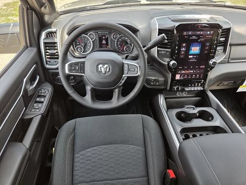 New 2026 RAM 2500 Big Horn AWD/4WD image 11