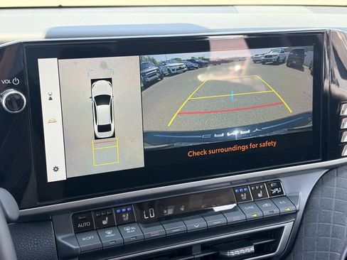 Used 2025 Toyota Camry XLE w/ Premium Plus Package FWD image 28