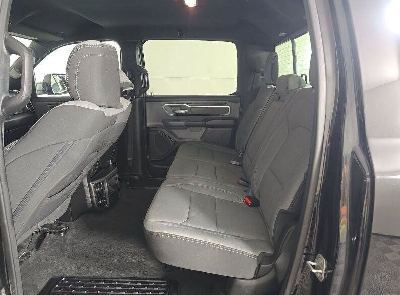 Used 2022 RAM 1500 Big Horn AWD/4WD image 11