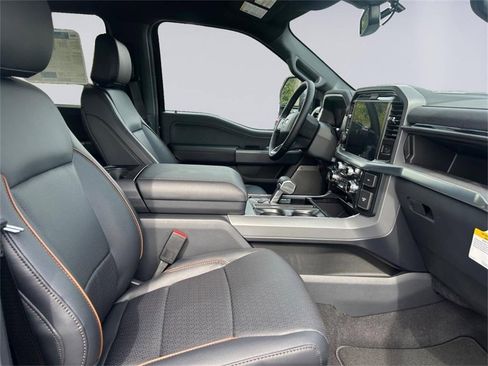 New 2025 Ford F150 Lariat w/ Equipment Group 501A Mid image 17