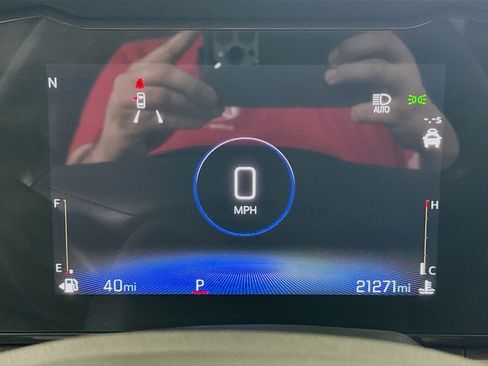 Used 2024 Chevrolet Trax ACTIV w/ Driver Confidence Package FWD image 15
