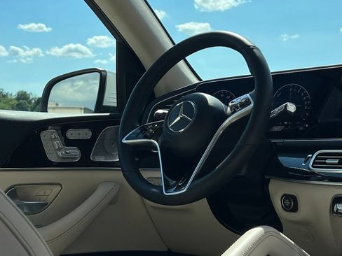 Certified 2025 Mercedes-Benz GLE 450e 4MATIC image 19