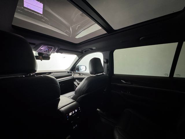 Used 2025 Jeep Grand Cherokee L Limited RWD image 41