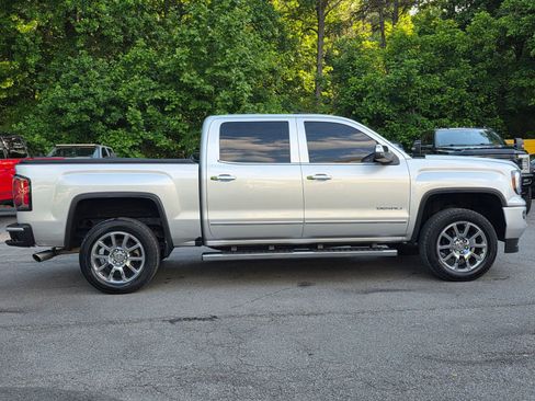 Used 2018 GMC Sierra 1500 Denali AWD/4WD image 8