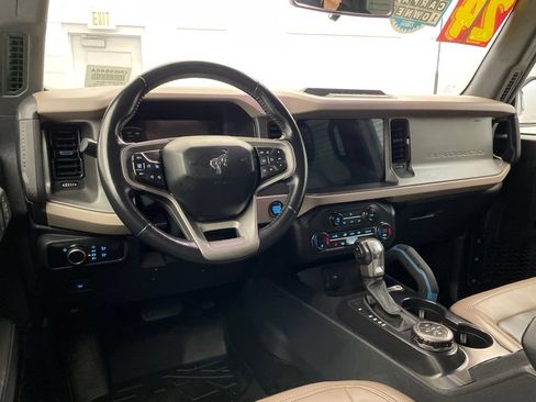 Used 2024 Ford Bronco Wildtrak AWD/4WD image 11