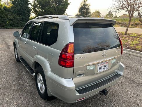 Used 2005 Lexus GX 470 image 22