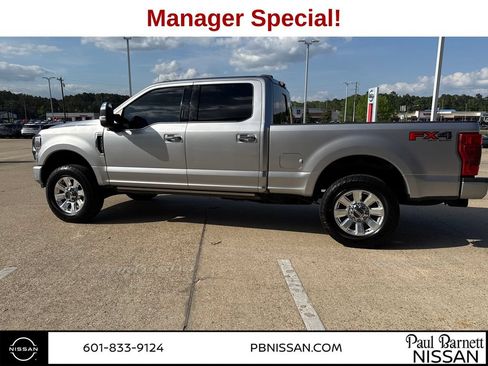 Used 2021 Ford F250 Platinum w/ FX4 Off-Road Package AWD/4WD image 16