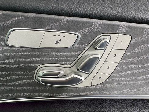 Used 2021 Mercedes-Benz E 350 4MATIC Sedan image 39