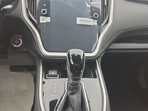 Certified 2025 Subaru Outback Limited image 11