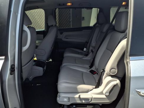 Used 2024 Honda Odyssey EX-L image 19