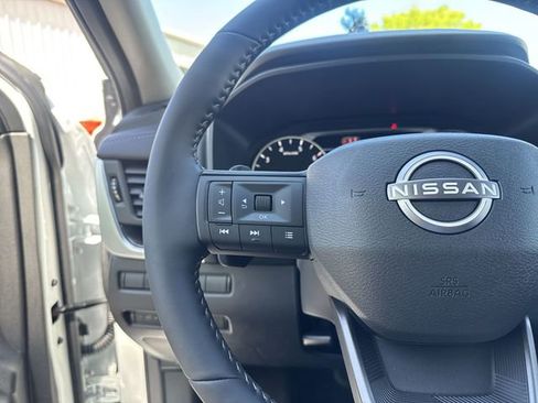 New 2026 Nissan Rogue SV AWD/4WD image 17