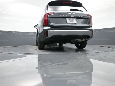Used 2024 Kia Telluride S w/ S Sunroof Package image 32