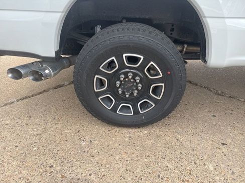 New 2026 Ford F250 Platinum AWD/4WD image 9