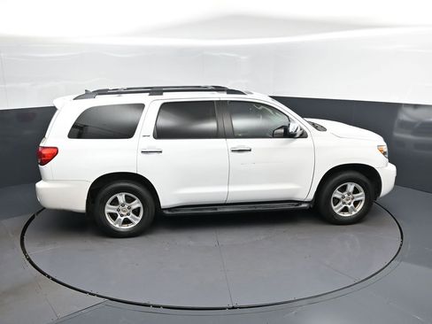 Used 2013 Toyota Sequoia SR5 RWD image 36