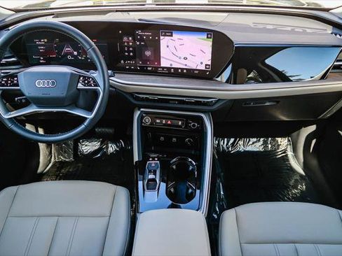 Certified 2025 Audi Q5 Premium Plus w/ Premium Plus AWD/4WD image 14