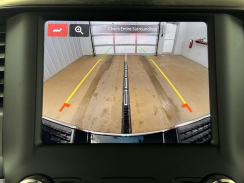 Used 2024 RAM 2500 Big Horn w/ Bed Utility Group image 39