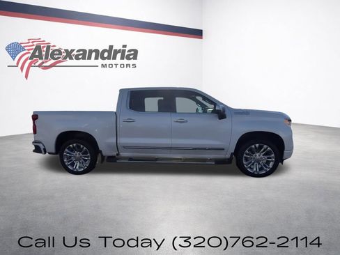 Certified 2023 Chevrolet Silverado 1500 High Country w/ Technology Package image 11
