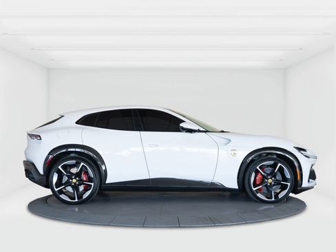 Certified 2025 Ferrari Purosangue image 6