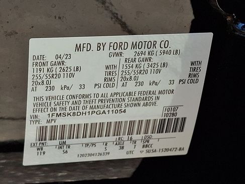 Certified 2023 Ford Explorer XLT w/ Equipment Group 202A AWD/4WD image 27