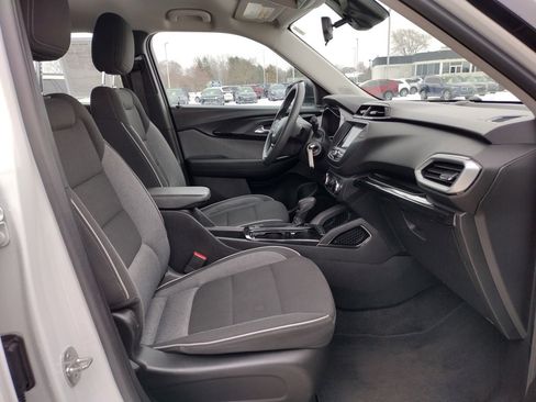 Used 2023 Chevrolet TrailBlazer LS image 19
