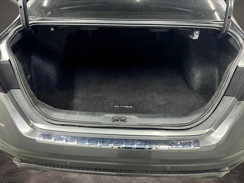 Used 2023 Nissan Altima 2.5 SV w/ SV Premium Package FWD image 26