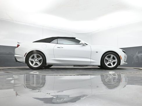 Used 2022 Chevrolet Camaro LT image 35