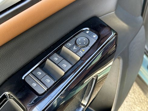 New 2026 Nissan Pathfinder Platinum image 24