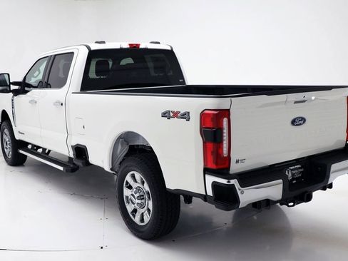 New 2026 Ford F250 Lariat w/ Chrome Package image 7