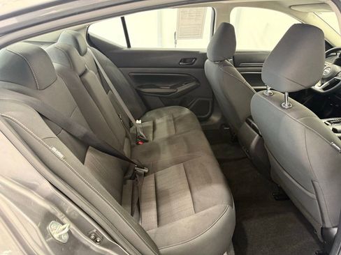 Used 2025 Nissan Altima 2.5 SV image 23