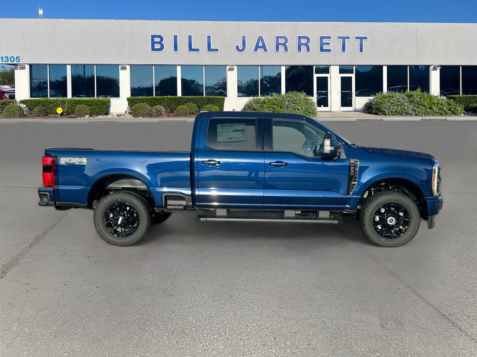 New 2027 Ford F250 XLT w/ XLT Premium Package AWD/4WD image 3