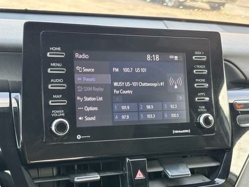 Used 2022 Toyota Camry SE w/ Convenience Package FWD image 12