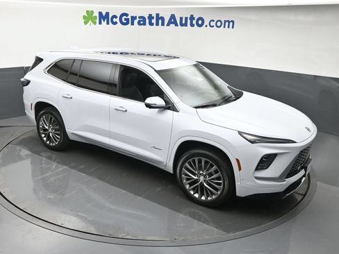 New 2026 Buick Enclave Avenir w/ Super Cruise Package AWD/4WD image 3