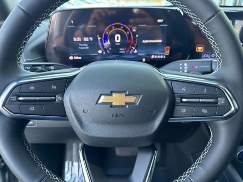 New 2026 Chevrolet Traverse LT w/ Driver Confidence Package FWD image 18