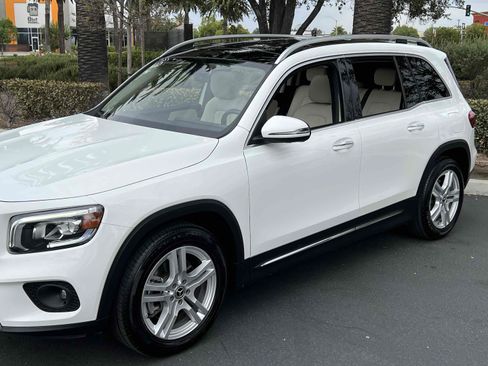 Used 2020 Mercedes-Benz GLB 250 4MATIC image 41