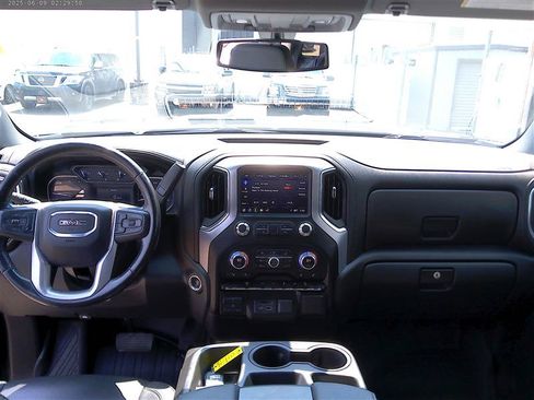 Used 2022 GMC Sierra 2500 SLT AWD/4WD image 10