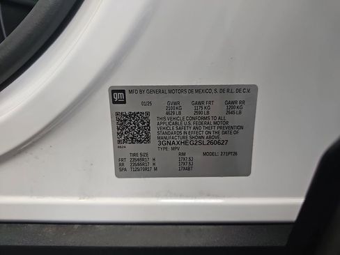 Used 2025 Chevrolet Equinox LT FWD image 33