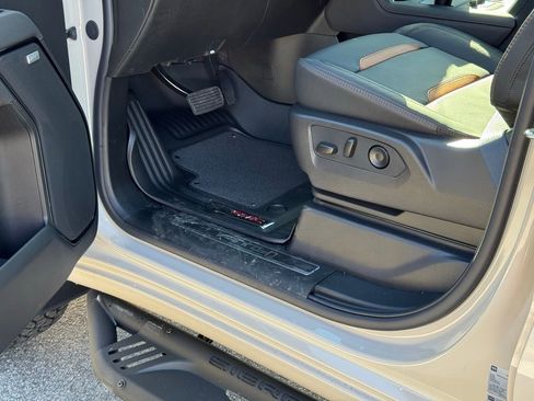 New 2026 GMC Sierra 1500 AT4 w/ AT4 Premium Package image 20