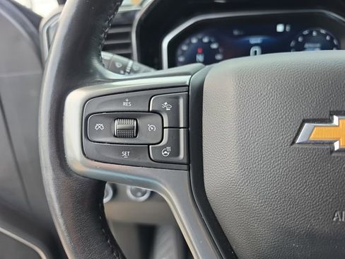 Used 2022 Chevrolet Silverado 1500 LT AWD/4WD image 19