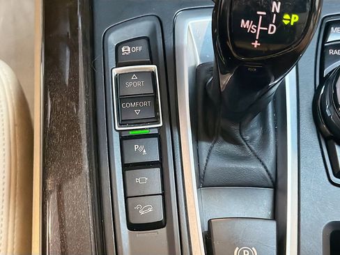 Used 2014 BMW X5 xDrive35d image 26