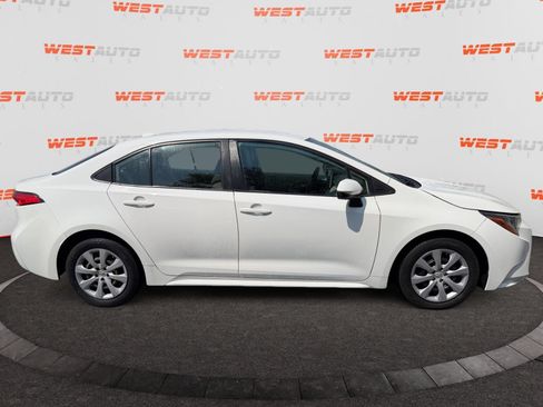 Used 2020 Toyota Corolla LE FWD image 6