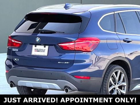 Used 2018 BMW X1 sDrive28i w/ Convenience Package image 5