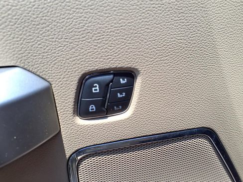 Used 2021 Ford F250 Lariat w/ Lariat Value Package AWD/4WD image 19