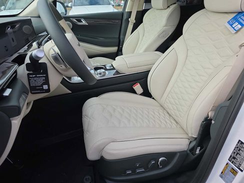 New 2026 Genesis GV80 3.5T e-SC AWD/4WD image 11