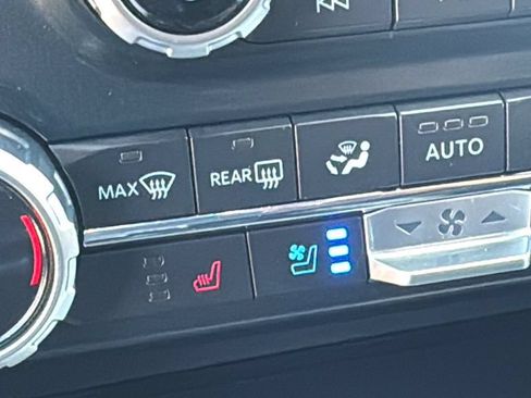Used 2022 Ford F150 Lariat AWD/4WD image 16