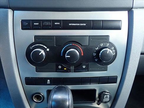 Used 2007 Jeep Grand Cherokee Laredo AWD/4WD image 18