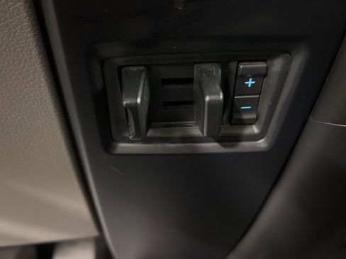 Used 2016 Ford F150 XL w/ Equipment Group 101A Mid RWD image 16