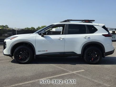 Used 2026 Nissan Rogue SV AWD/4WD image 2