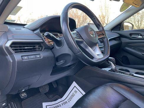 Used 2020 Nissan Altima 2.5 SR image 9