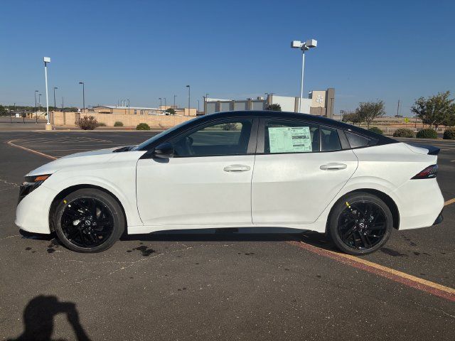 New 2027 Nissan Sentra SR w/ SR Premium Package FWD image 3