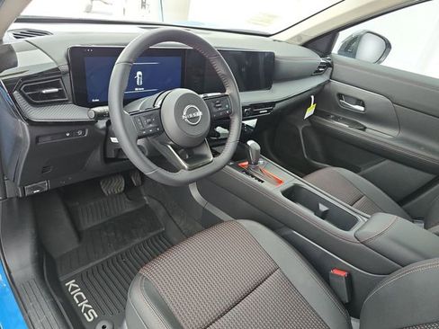 New 2026 Nissan Kicks SR FWD image 15